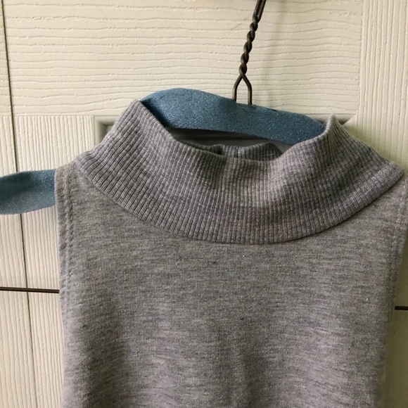 Grey High Neck Crop Top - Picture 5 of 7